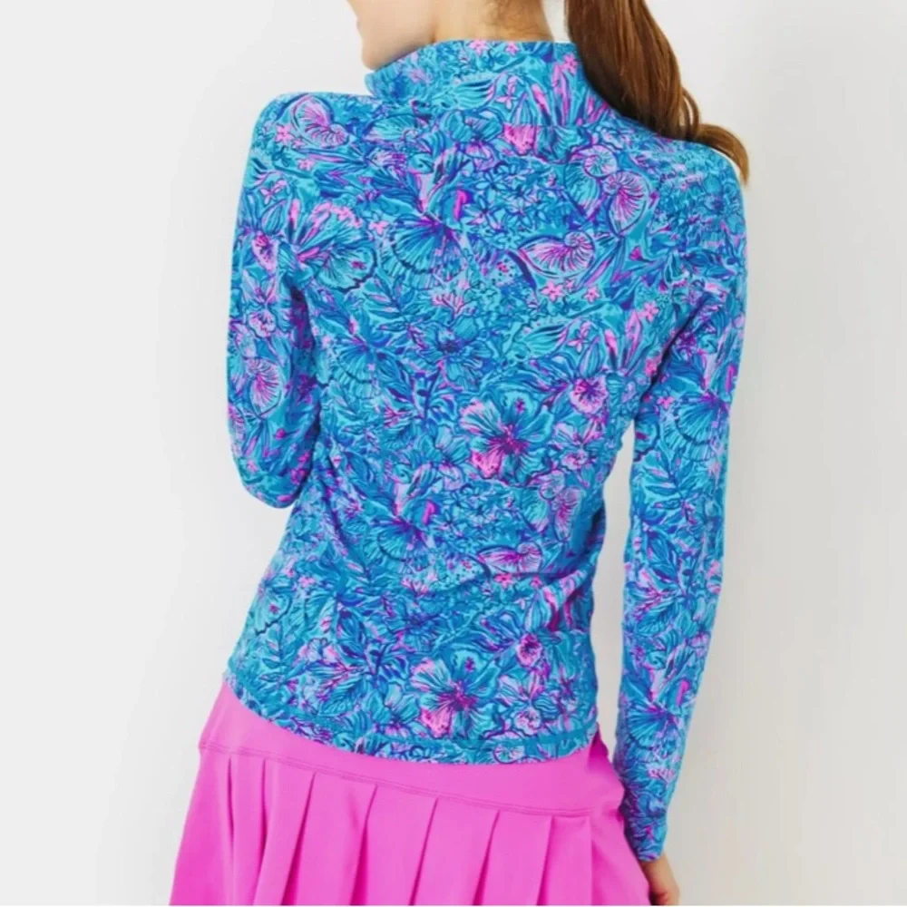 LILLY PULITZER JUSTINE HALF ZIP UPF 5
BREAKWATER BLUE SHELLS N BELLS M - Picture 3 of 11